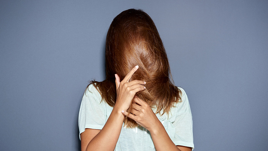 девушка завидует фото