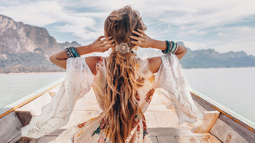 Красивая девушка фото