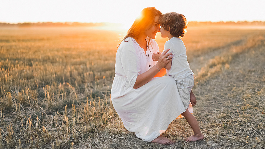 мальчик и мама фото