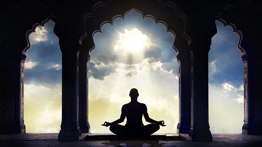 медитация и луна фото